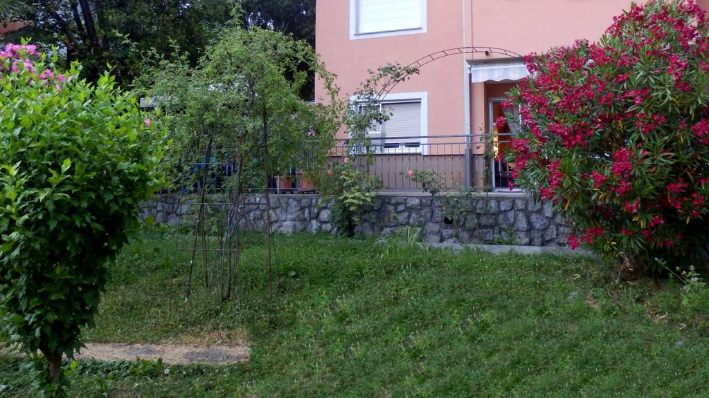 Green Garden Apartment Опатия Стая снимка