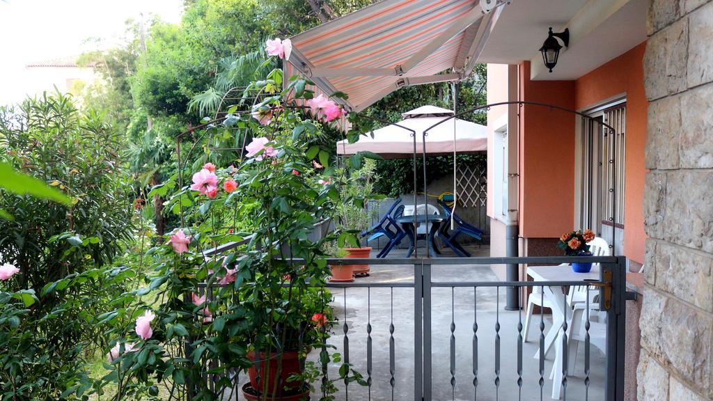 Green Garden Apartment Опатия Стая снимка